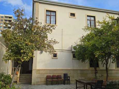 Elan №6011612 - Bakı, Qaraçuxur q., 230 m²