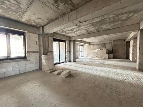 3 otaqlı yeni tikili - Şah İsmayıl Xətai m. - 170 m²