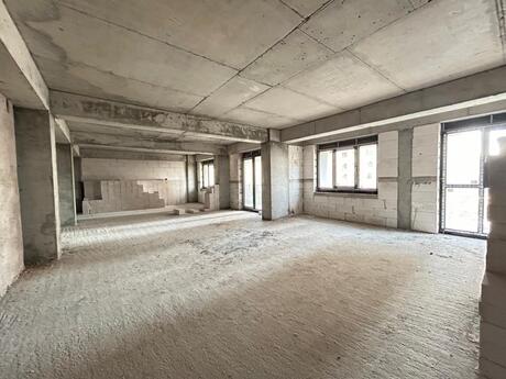 3 otaqlı yeni tikili - Şah İsmayıl Xətai m. - 170 m²