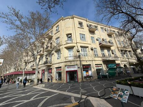 4 otaqlı köhnə tikili - Sahil m. - 100 m²