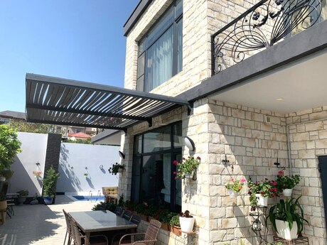 6 otaqlı həyət evi/bağ evi - Səbail r. - 300 m²