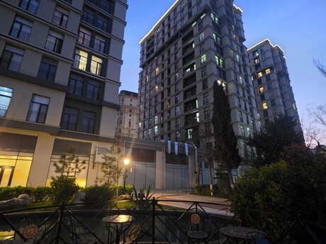 4 otaqlı yeni tikili - Nəriman Nərimanov m. - 136 m²