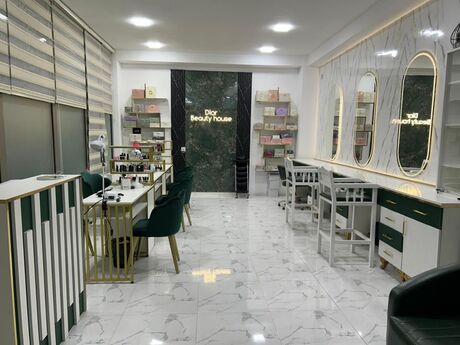 Obyekt - Şah İsmayıl Xətai m. - 61 m²