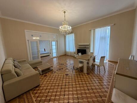 4 otaqlı köhnə tikili - Sahil m. - 170 m²
