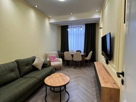 2 otaqlı yeni tikili - Nəsimi r. - 72 m²