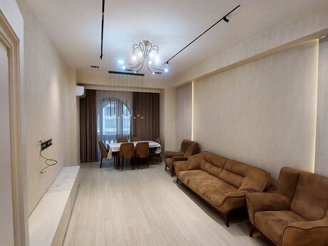 Объявление №5993851 - Баку, м. Элмляр Академиясы, 3-комн., 110 м², 5/19 этаж