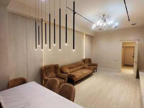 3-комн. новостройка - м. Элмляр Академиясы - 110 м²