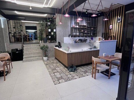 Obyekt - Ağ şəhər q. - 260 m²