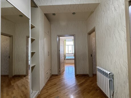 Elan №6011953 - Bakı, Neftçilər m., 2 otaqlı, 70 m², 14/18 mərtəbə