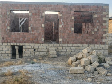 3 otaqlı həyət evi/bağ evi - Müşfiqabad q. - 80 m²