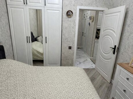 Объявление №6012178 - Баку, м. Элмляр Академиясы, 2-комн., 60 м², 6/17 этаж