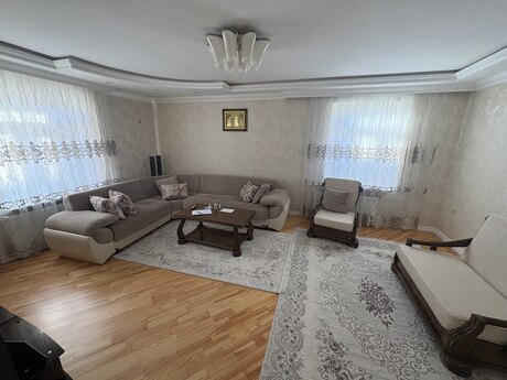 6 otaqlı həyət evi/bağ evi - Mehdiabad q. - 300 m²