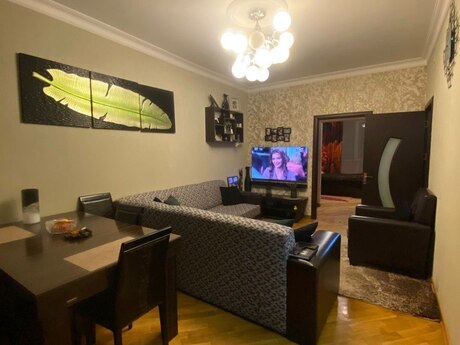 Объявление №6012248 - Баку, м. Мемар Аджеми, 3-комн., 85 м², 2/5 этаж