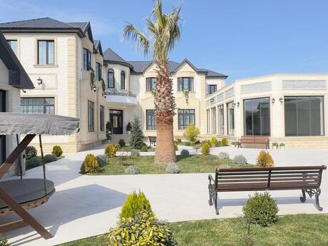7 otaqlı həyət evi/bağ evi - Mərdəkan q. - 600 m²