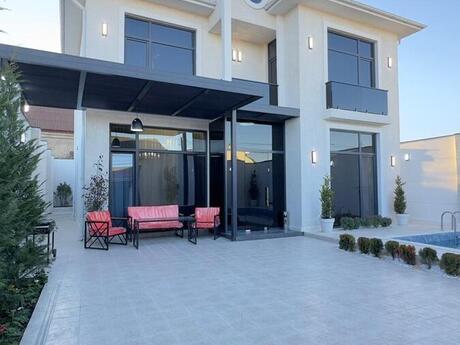 5 otaqlı həyət evi/bağ evi - Şüvəlan q. - 240 m²