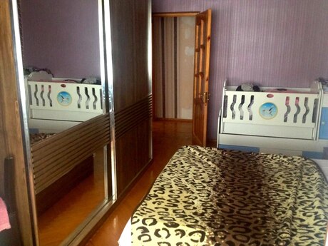 2 otaqlı köhnə tikili - Xalqlar Dostluğu m. - 65 m²