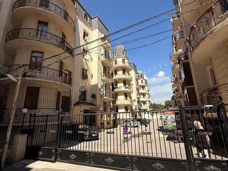 3-комн. новостройка - Хырдалан - 77 м²