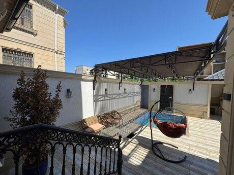 7 otaqlı həyət evi/bağ evi - Həzi Aslanov m. - 380 m²