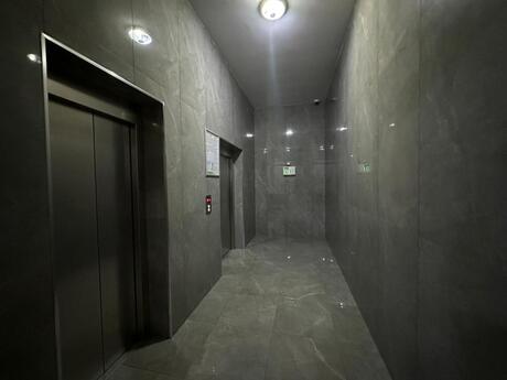 3 otaqlı yeni tikili - İnşaatçılar m. - 125 m²