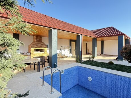 4 otaqlı həyət evi/bağ evi - Şüvəlan q. - 150 m²