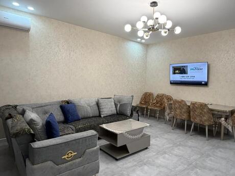 3 otaqlı həyət evi/bağ evi - Mərdəkan q. - 250 m²