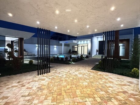 5 otaqlı həyət evi/bağ evi - Mərdəkan q. - 220 m²