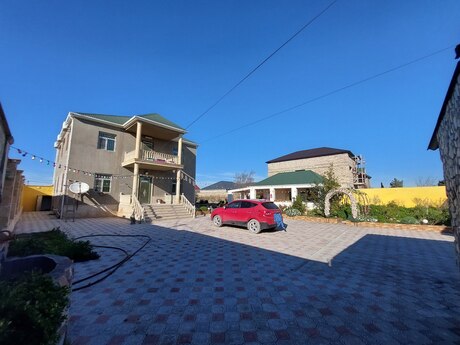 6 otaqlı həyət evi/bağ evi - Türkan q. - 276 m²