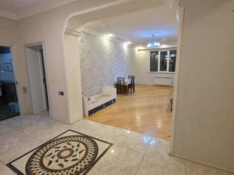 Elan №6012534 - Bakı, Bakıxanov q., 3 otaqlı, 100 m², 7/12 mərtəbə