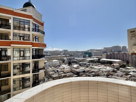 4-комн. новостройка - м. Элмляр Академиясы - 204 м²