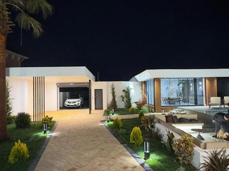 5 otaqlı həyət evi/bağ evi - Mərdəkan q. - 300 m²