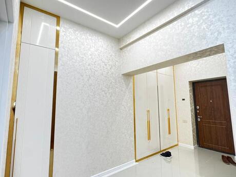 2-комн. новостройка - м. Элмляр Академиясы - 70 м²