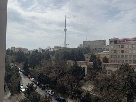 3 otaqlı köhnə tikili - Səbail r. - 100 m²
