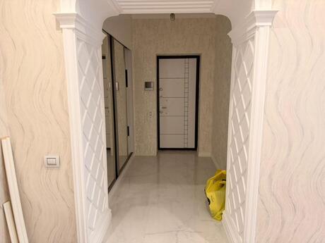 4 otaqlı yeni tikili - 8 Noyabr m. - 178 m²