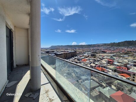 3 otaqlı yeni tikili - Bayıl q. - 153 m²