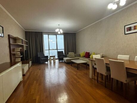 3 otaqlı yeni tikili - Nəsimi r. - 128 m²