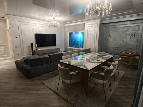 4 otaqlı mənzil, 178 m², 8 Noyabr: 619 000 ₼ 2