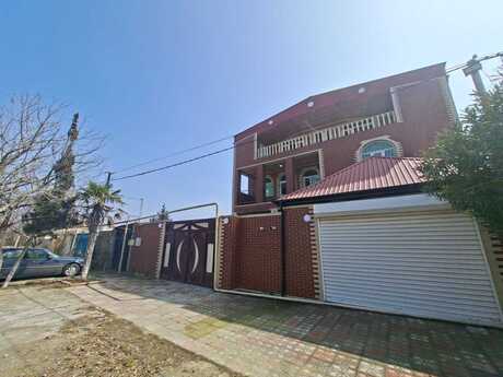 7 otaqlı həyət evi/bağ evi - Hövsan q. - 450 m²