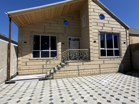 4 otaqlı həyət evi/bağ evi - Ramana q. - 145 m²