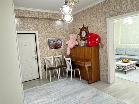 4 otaqlı yeni tikili - Bakıxanov q. - 109 m²
