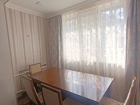 3 otaqlı köhnə tikili - Neftçilər m. - 70 m²
