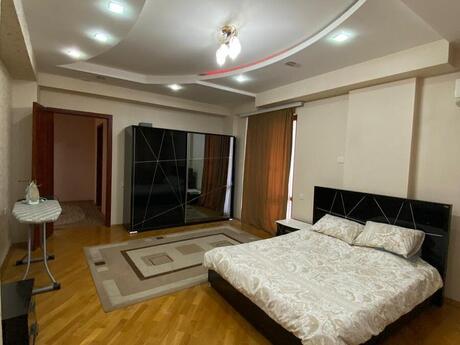 4-комн. новостройка - м. 28 мая - 210 м²