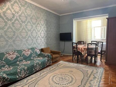 Elan №6013246 - Bakı, İçəri Şəhər m., 2 otaqlı, 50 m², 5/5 mərtəbə