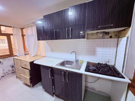 3 otaqlı köhnə tikili - Nəriman Nərimanov m. - 55 m²