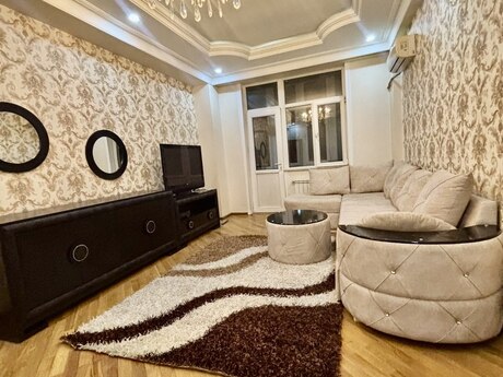 Объявление №6013369 - Баку, м. 8 ноября, 3-комн., 130 м², 10/17 этаж