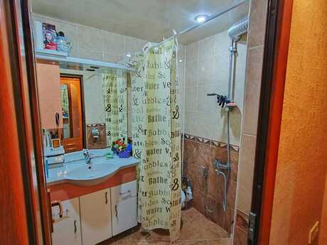 2 otaqlı köhnə tikili - Yasamal r. - 61 m²