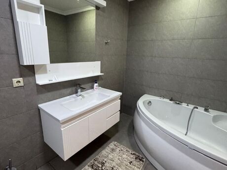 3 otaqlı yeni tikili - Nəsimi r. - 140 m²