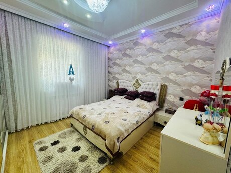 4 otaqlı həyət evi/bağ evi - Novxanı q. - 180 m²
