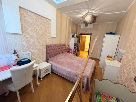 4 otaqlı yeni tikili - 8 Noyabr m. - 170 m²