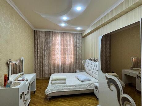 5 otaqlı köhnə tikili - Elmlər Akademiyası m. - 150 m²