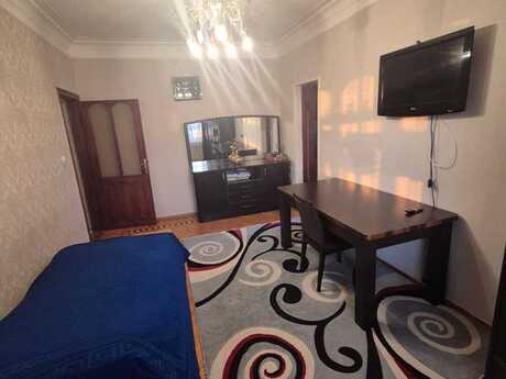 2 otaqlı köhnə tikili - Həzi Aslanov m. - 60 m²